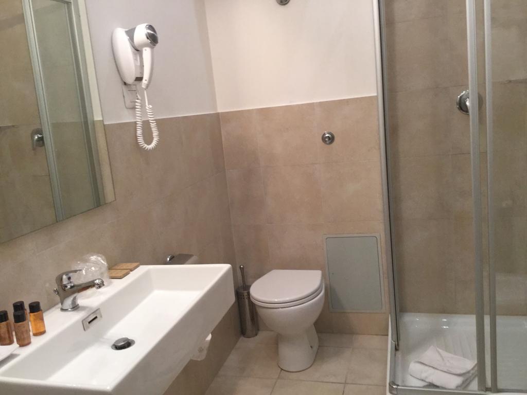 Rhome Terminal Guest House ローマ エクステリア 写真