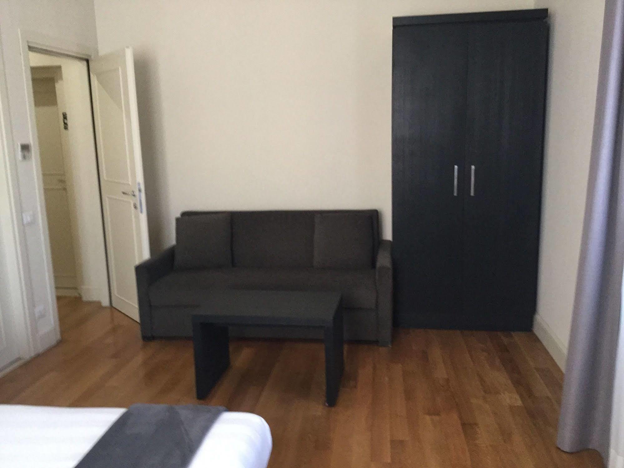 Rhome Terminal Guest House ローマ エクステリア 写真