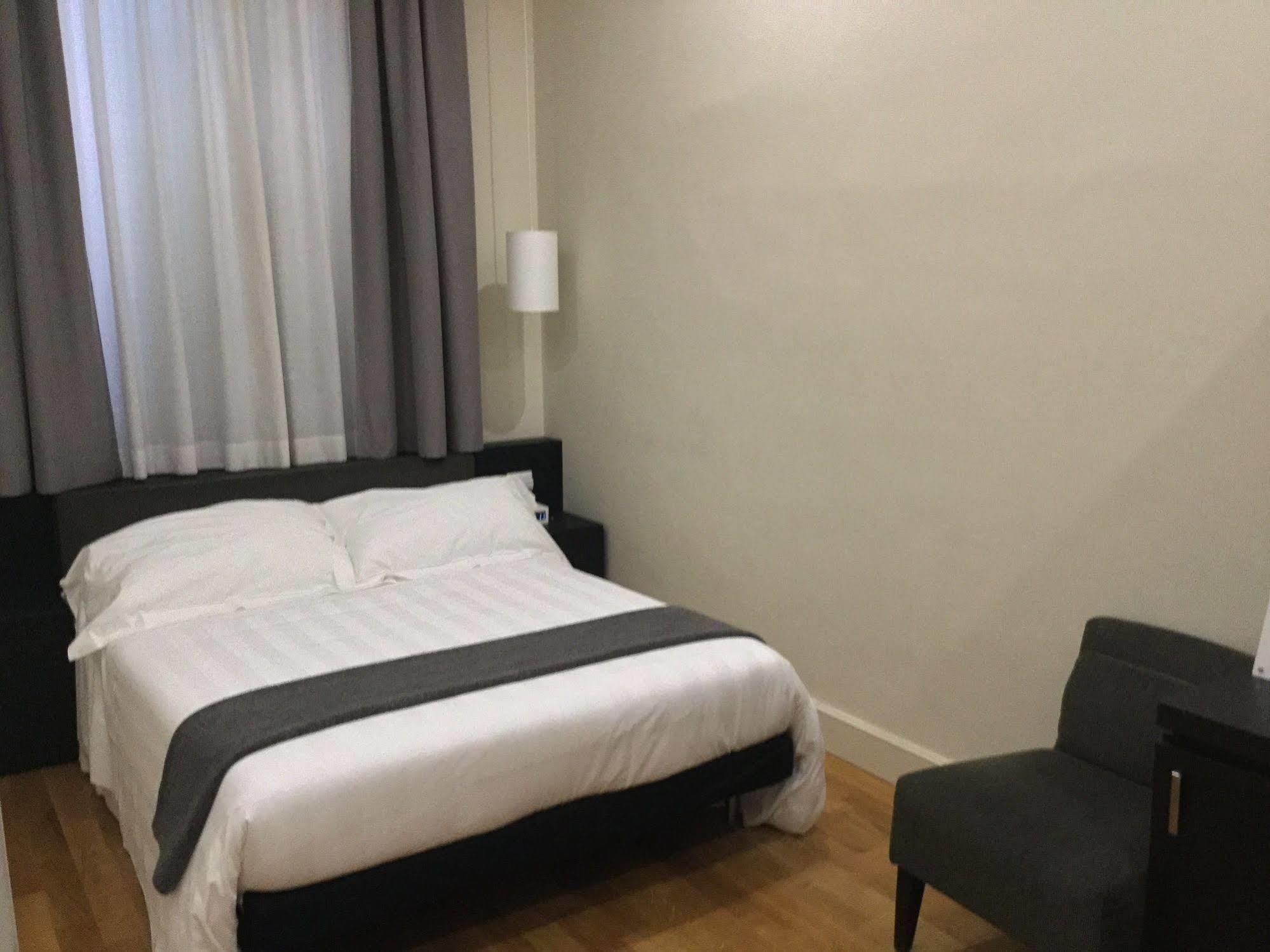 Rhome Terminal Guest House ローマ エクステリア 写真